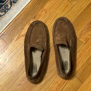 Ugg slippers size 11